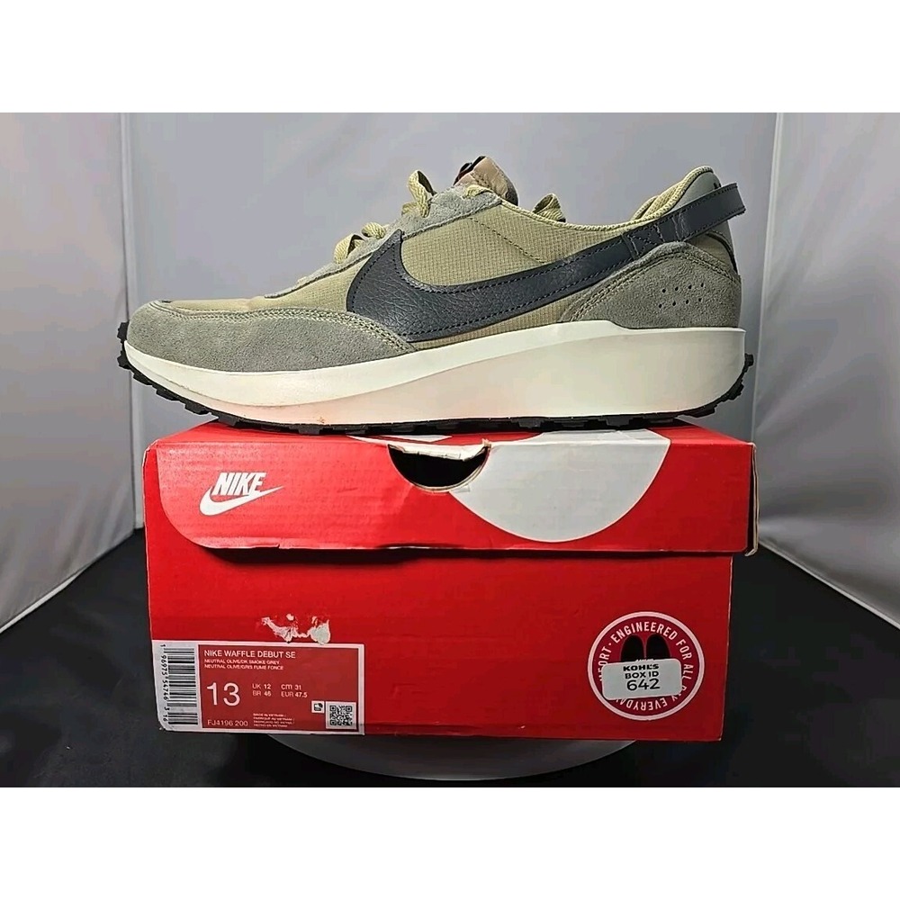Nike Waffle Debut SE Running Shoes MEN'S SIZE 13 Olive Green Sneaker FJ4196-200